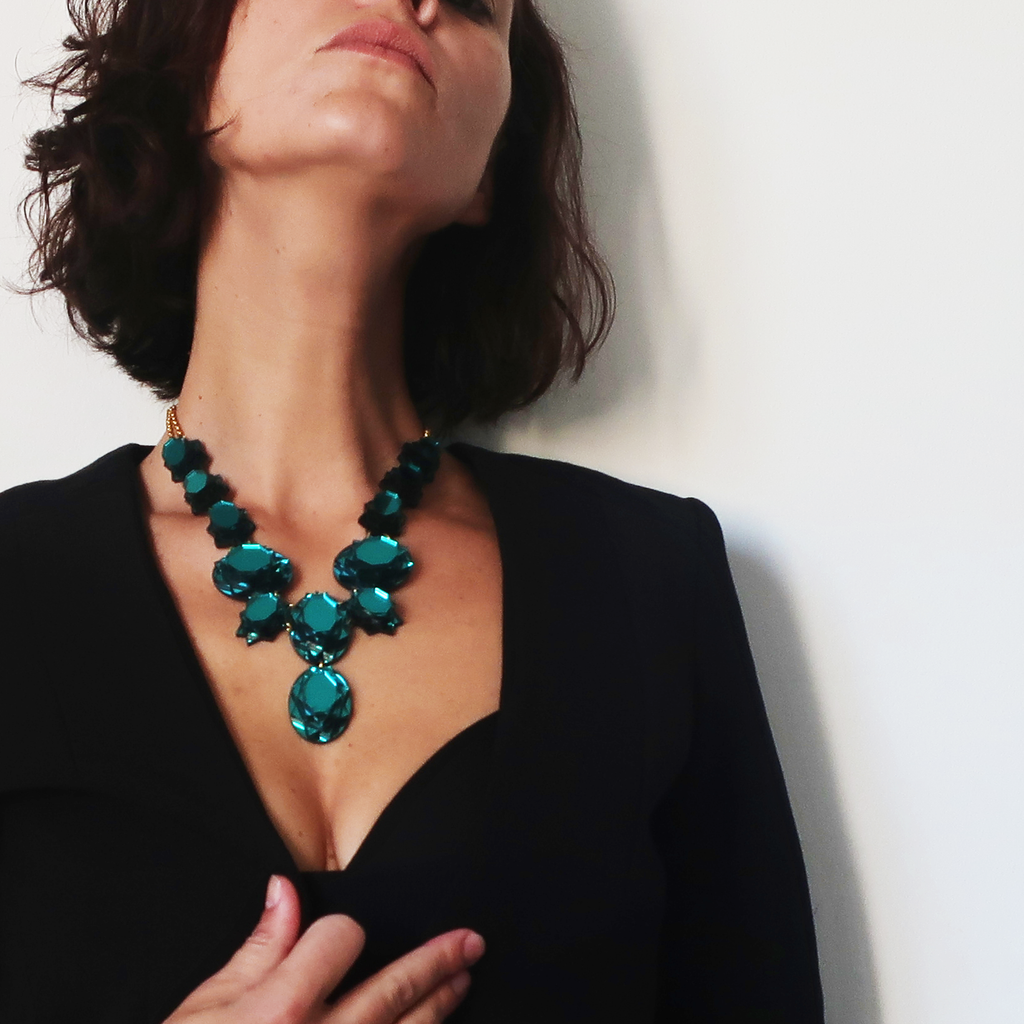 OVAL DROP TEAL MIRROR NECKLACE